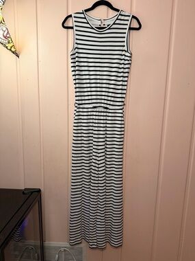 Banana Republic Navy and White Striped Sleeveless Maxi Dress sz6